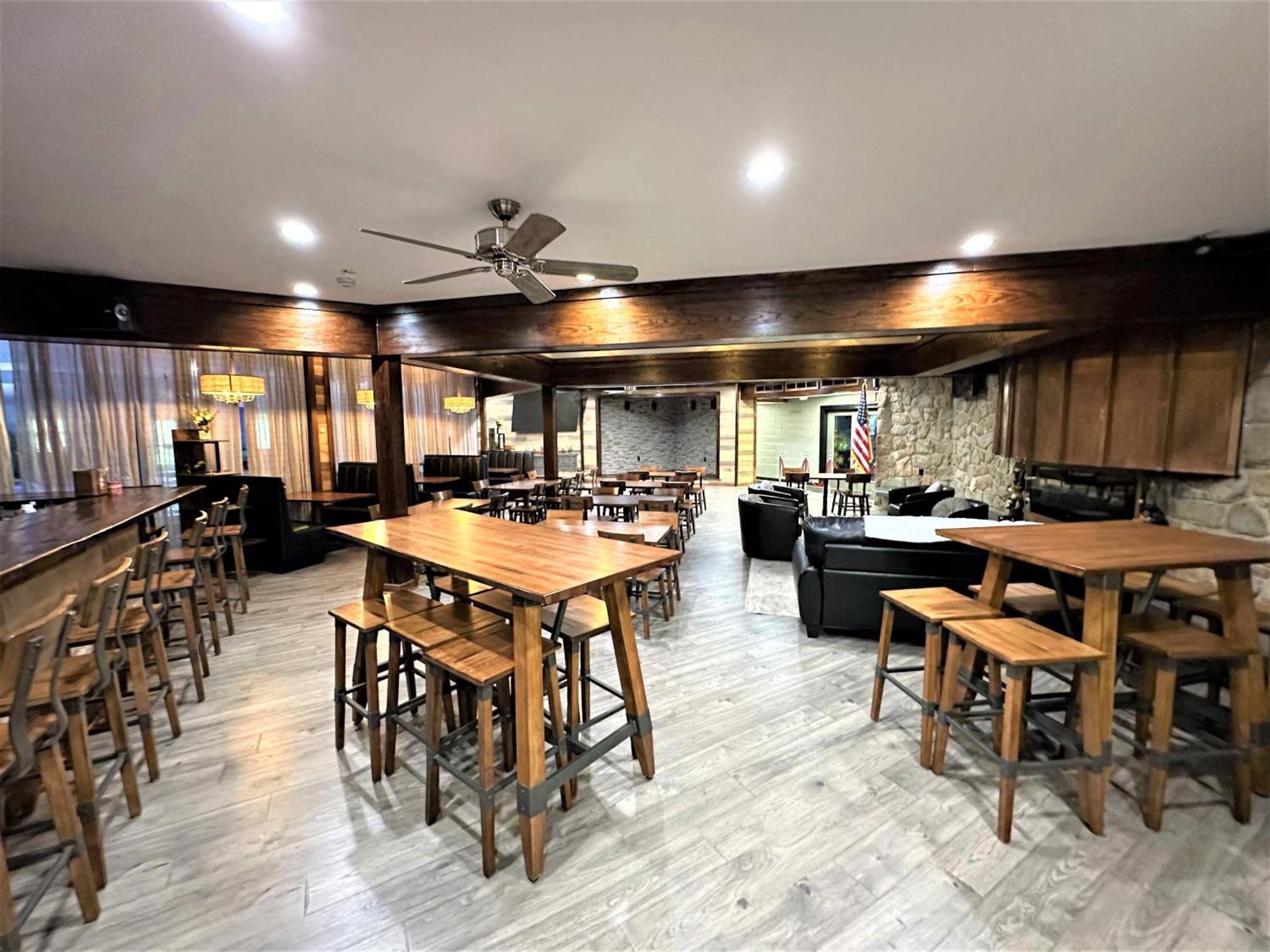 Lakehouse *Hottub*Jacuzzi*Firepit*Bbq*Pool Long Pond Экстерьер фото